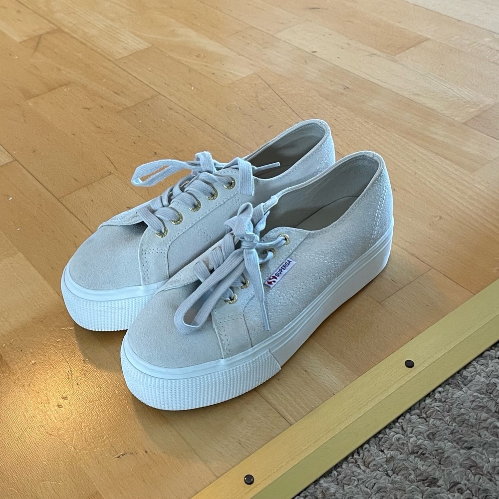 Never worn Superga tennis!!!